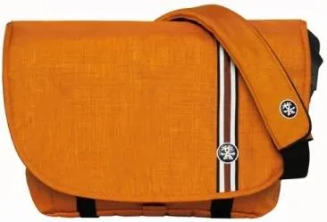 Сумка Crumpler 13'W Butter Baby: Яркий практичный аксессуар из ткани для парашютов