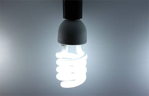 Как правильно рассчитать мощность энергосберегающей лампы и выбрать цветовую температуру?
