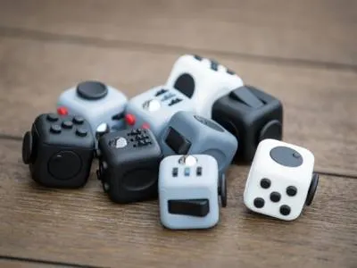 Антистресовий кубик Fidget Cube збереже ваші нерви