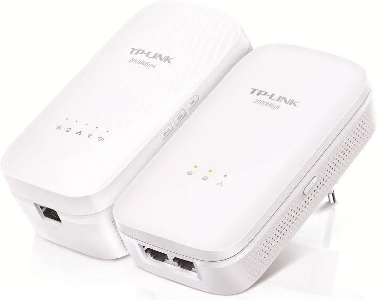 Первый в мире комплект Powerline-адаптеров с поддержкой стандартов AV2000 и AC1200 TP-Link TL-WPA9610KIT 